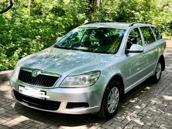 Продам Шкоду А5 на газу Донецк