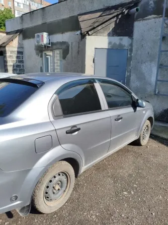 Продам Шевроле Авео. 300т.р. Макеевка