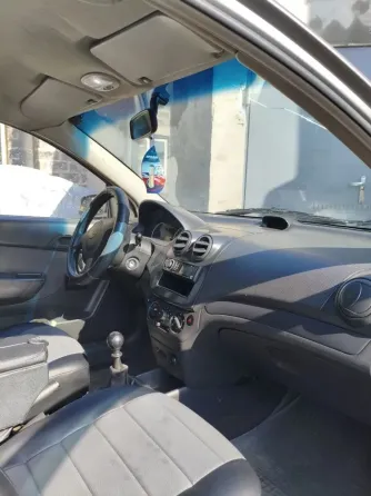 Продам Шевроле Авео. 300т.р. Макеевка