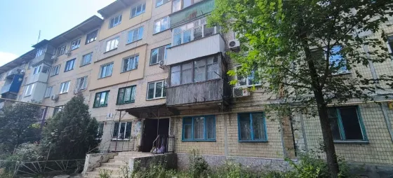 продам 1 ком. квартиру в Макеевке недорого Макеевка
