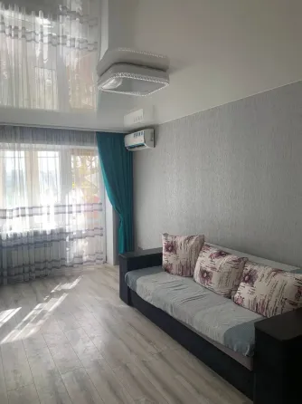 Сдам 3-х комнатную квартиру в Приморском районе Мариуполь