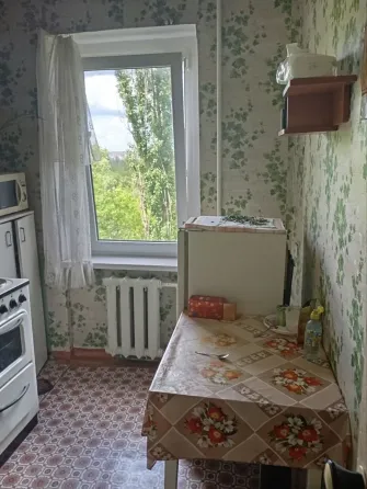 Продам 1ком Щетинина гостинка Донецк