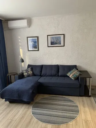 2-комн. просторная квартира, 53 м². Ленинский район, район Цирка Донецк