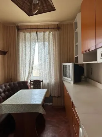 Срочно!3-комнатная квартира,64м2,Киевский р-н,Маяк,ул.Артема.Цена 6,2млн Донецк