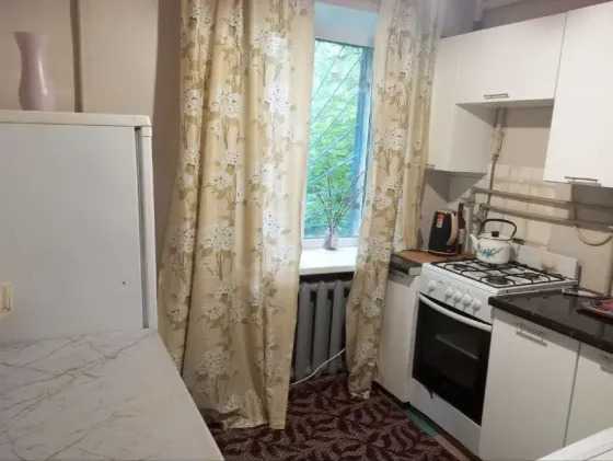 Сдам 1 комнатную квартиру в Калининском районе-Покровский рынок Донецк