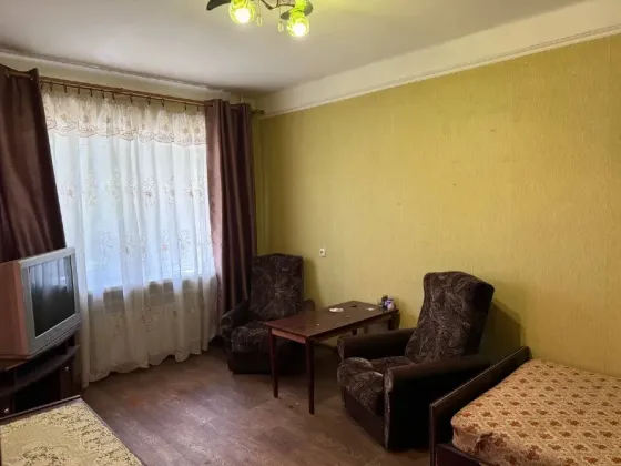 1 ком.кв. пр.Металлургов Мариуполь