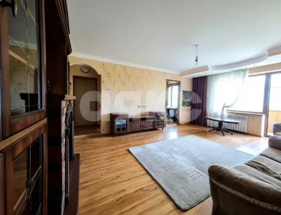Продаётся 3-комнатная квартира район парка Гурова Мариуполь