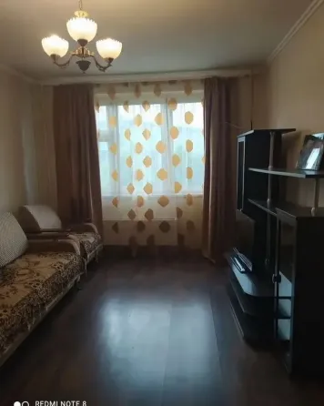 Сдается двухкомнатная квартира Район Калининский (мед.универ) 60 кв.м. Донецк