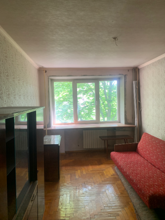 Продается возле крытого рынка Донецк