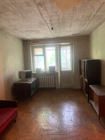 Продается возле крытого рынка Донецк