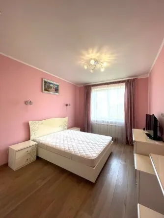 Сдаётся 2 комнатная квартира, район ворошиловский, улица челюскинцев, 123, ориентир брусчатка Донецк