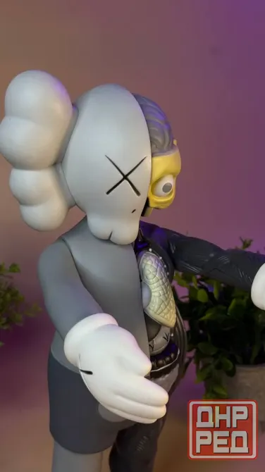 Статуэтка KAWS 37см Донецк - изображение 3