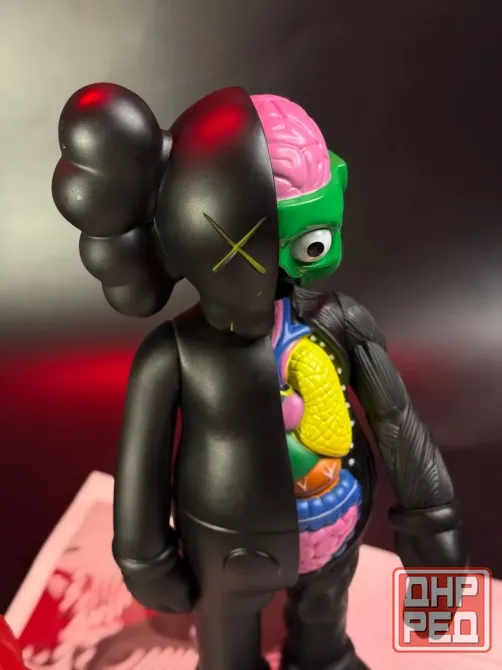 Статуэтка KAWS 37см Донецк - изображение 3