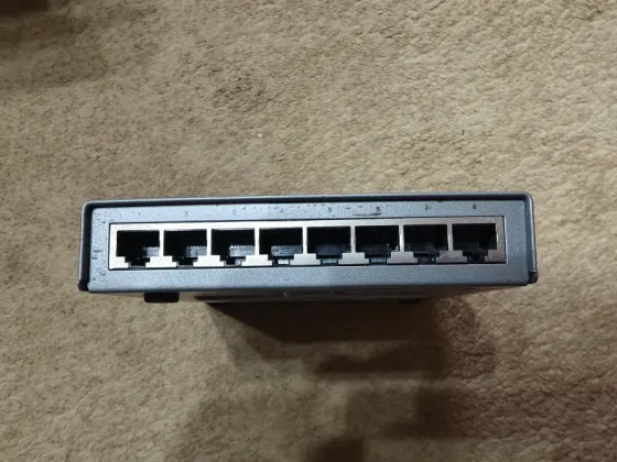 Коммутатор Cisco SF100D-08 Донецк