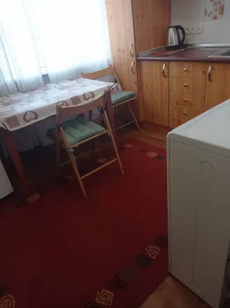Комнаты раздельные, накопительный бак 500л + насос - вода не доходит, наполнение привозной Донецк