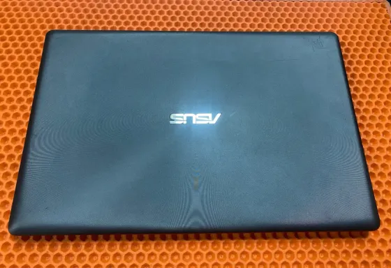 Ноутбук Asus x550v i7-6700hq DDR4 12Gb SSD 240Gb HDD 500Gb GTX950m Win11 Донецк