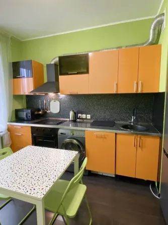 1-ка в Киевском районе, улица Артема Донецк