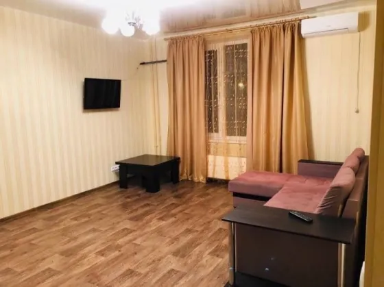 Сдаётся квартира в г. Донецке, Кировский р-н, м-н Мирный. Донецк