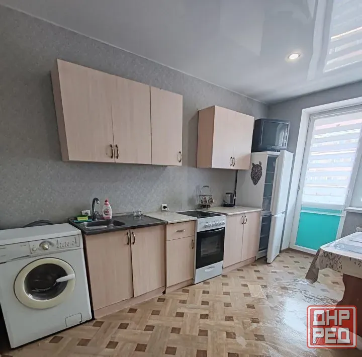 город Донецк Калининский район возле мединститута Донецк - изображение 6