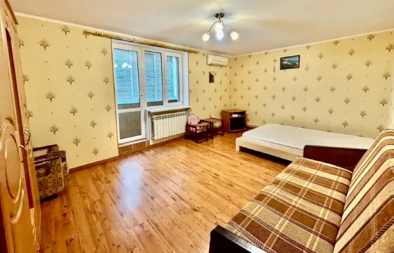 продам 1-но комнатную квартиры в феодосии Феодосия