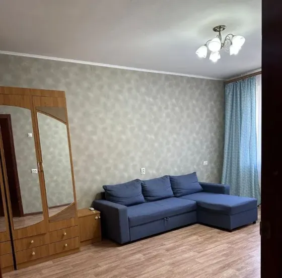 Сдаётся студию Донецк
