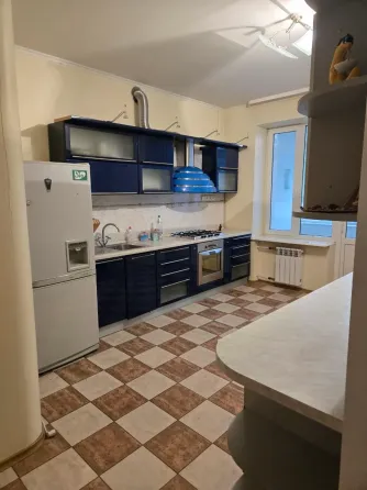 Продам 3х комнатную квартиру в центре Донецка Донецк