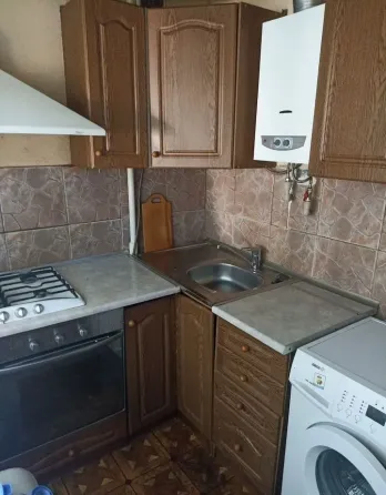 Продам 2ком Куйбышева, рядом Жд Донецк