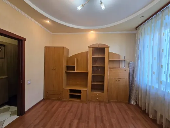 Продам 2-х комнатную квартиру с автономным отоплением Гвардейка центр Макеевка