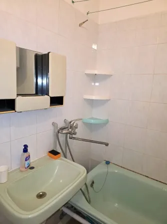 Продам 2-х ком., квартиру, Гвардейка Ганзовка, ул. Тихомирова. Макеевка
