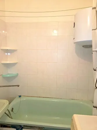 Продам 2-х ком., квартиру, Гвардейка Ганзовка, ул. Тихомирова. Макеевка