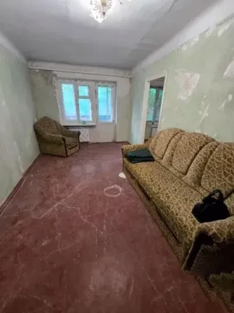 Продается 3х. комн . Университетская Донецк