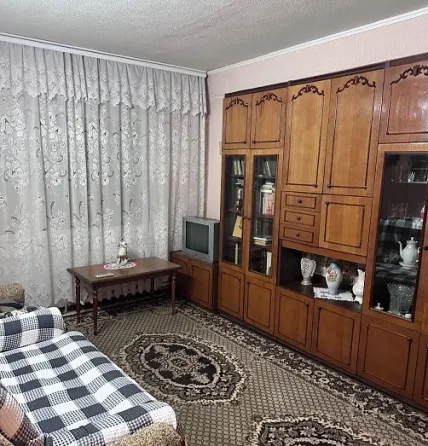 Продам 2к.кв. Брежневка. Кировский р-н. мкр.Бирюзова-2. ул. Бирюзова. Донецк