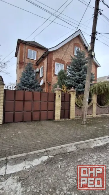 Купить дом 281 кв.м с 8 комнатами и участком 4 сотки в Мариуполе Мариуполь - изображение 1
