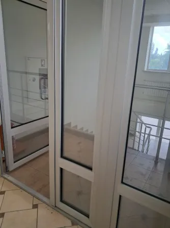 Аренда офиса. Отдельный этаж, 7 помещений, 370 кв.м., санузел, подсобка. Донецк