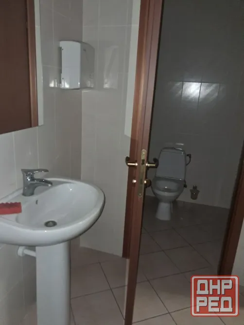 Аренда офиса. Отдельный этаж, 7 помещений, 370 кв.м., санузел, подсобка. Донецк - изображение 6