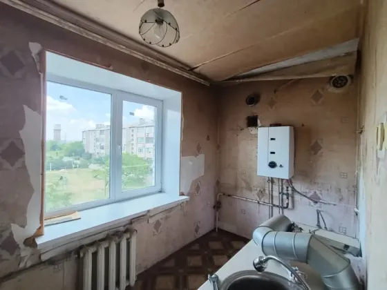 Продам 1 комнатную квартиру в Харцызске, пгт. Горное, ул. Суворова Харцызск