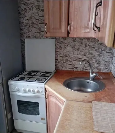 Продам 1к.кв. Петровский р-н. Ориентир загс. ул.Салтыкова-Щедрина. Донецк