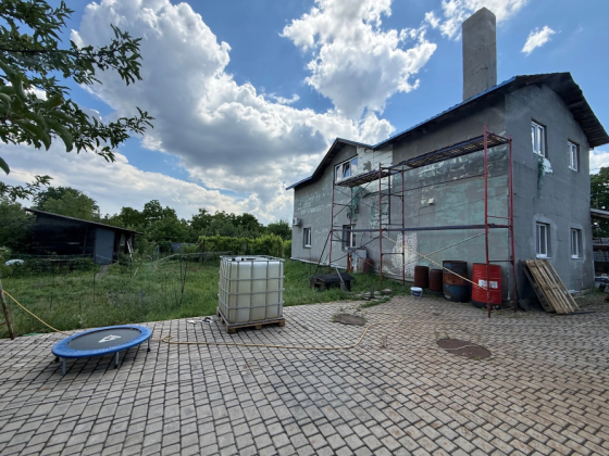 Продажа дома в Пролетарском районе Донецка!Земля приватизирована! Донецк