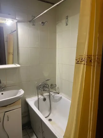 Продам 3-комнатную квартиру,Топаз Донецк