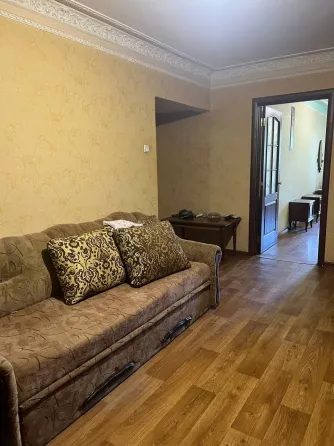 Продам 3-комнатную квартиру,Топаз Донецк