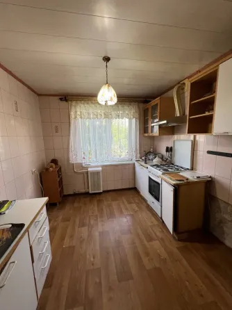 Продам 3-комнатную квартиру,Топаз Донецк