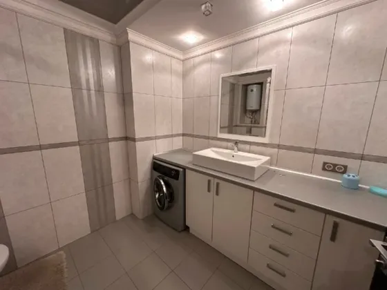 Вода 24/7 Сдам 3 ком.кв. Широкий, Шутова. Донецк