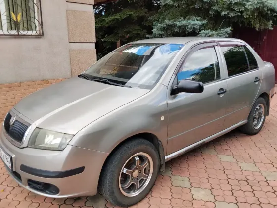 Продам автомобиль Шкода Фабия 1,2,2007ч. Газ,бензин. Енакиево