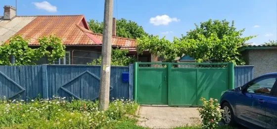 Квартира на земле в Пролетарском районе города Донецка. Донецк