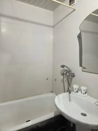 Сдается крупногабаритная двушка в Буденновском районе Донецк