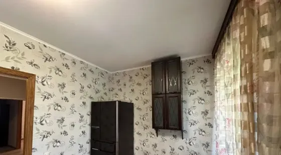 Сдам просторную 3-комнатную квартиру в Кировском районе Донецка Донецк