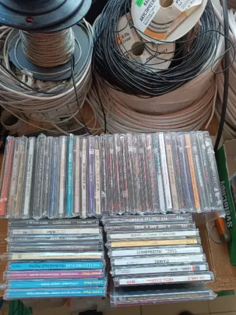 Продам CD диски. Донецк