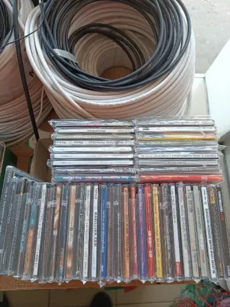 Продам CD диски. Донецк