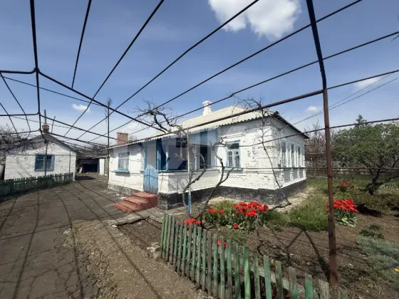 Продаётся уютный дом в пригороде Мариуполя , в посёлке Сартана Мариуполь