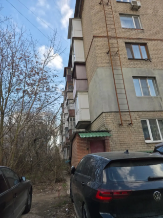 Продается 1-комнатная квартира,Калининский район,пр-т Ильича 92А.г.Донецк Донецк